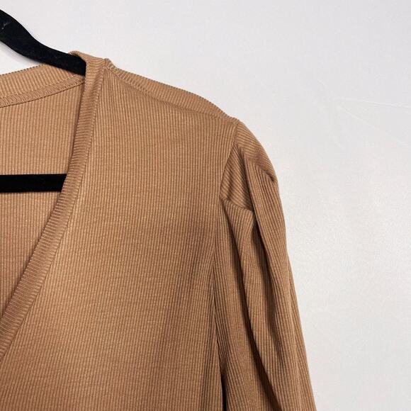 New 7 For All Mankind Womens XLarge Tan Ribbed Puff Sleeve Button Front Knit Top - Picture 3 of 10